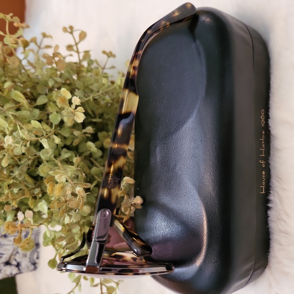House of Harlow Sunglasses. Good condition. - Picture 2 of 4